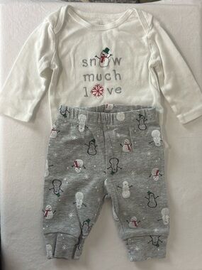 Carter's White & Gray Snowman Matching Set
